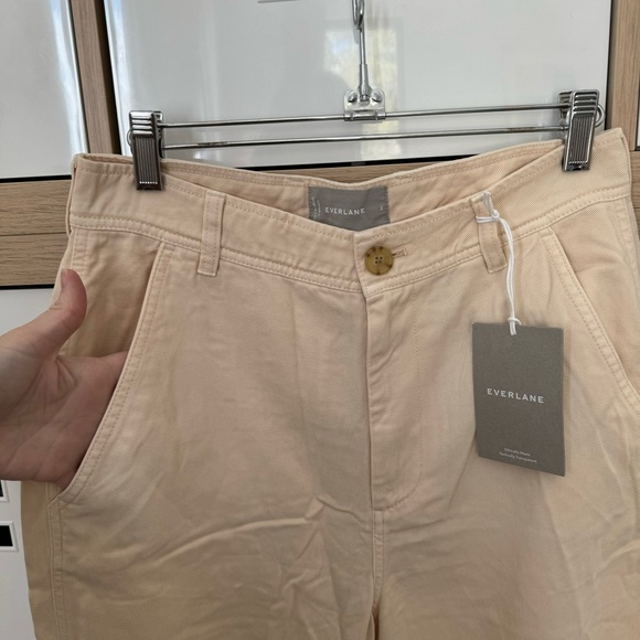 Everlane NWT Tencel Relaxed Chino Size 2 parchment - Picture 2 of 16